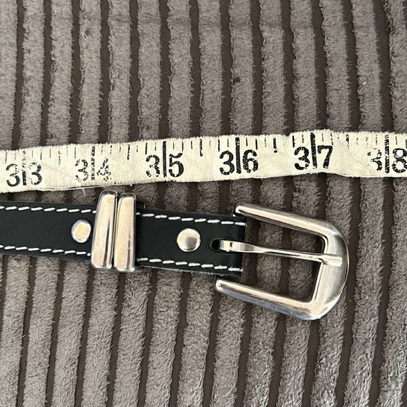 BELT black faux leather belt approx 37 inches long - Picture 6 of 6